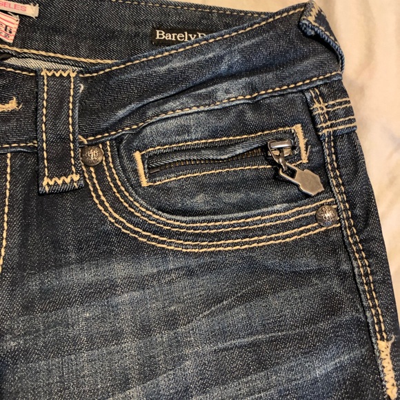 Express barely boot jeans size 4 - Picture 4 of 5